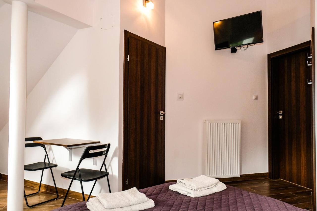 Villa 37B Bed And Breakfast Warschau Buitenkant foto