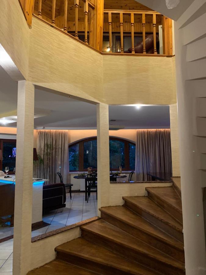 Villa 37B Bed And Breakfast Warschau Buitenkant foto