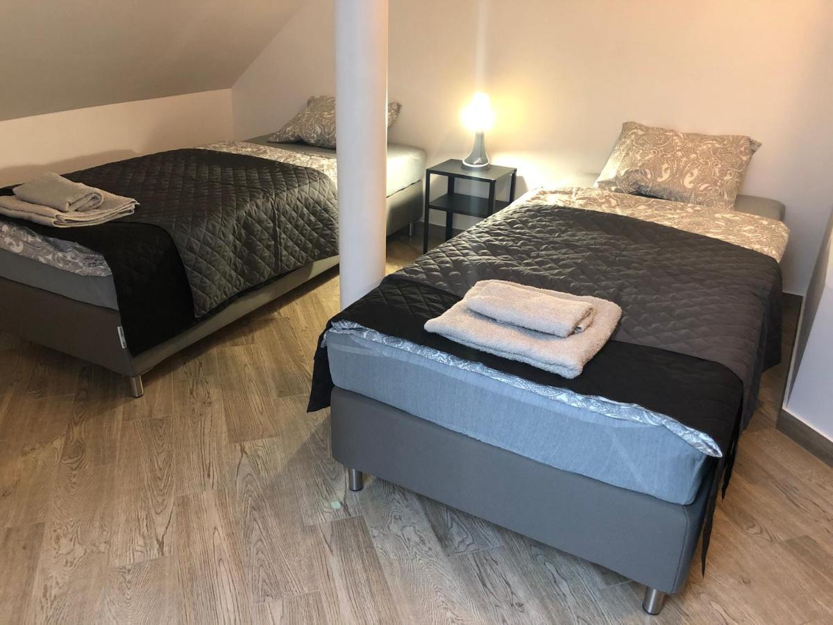 Villa 37B Bed And Breakfast Warschau Buitenkant foto