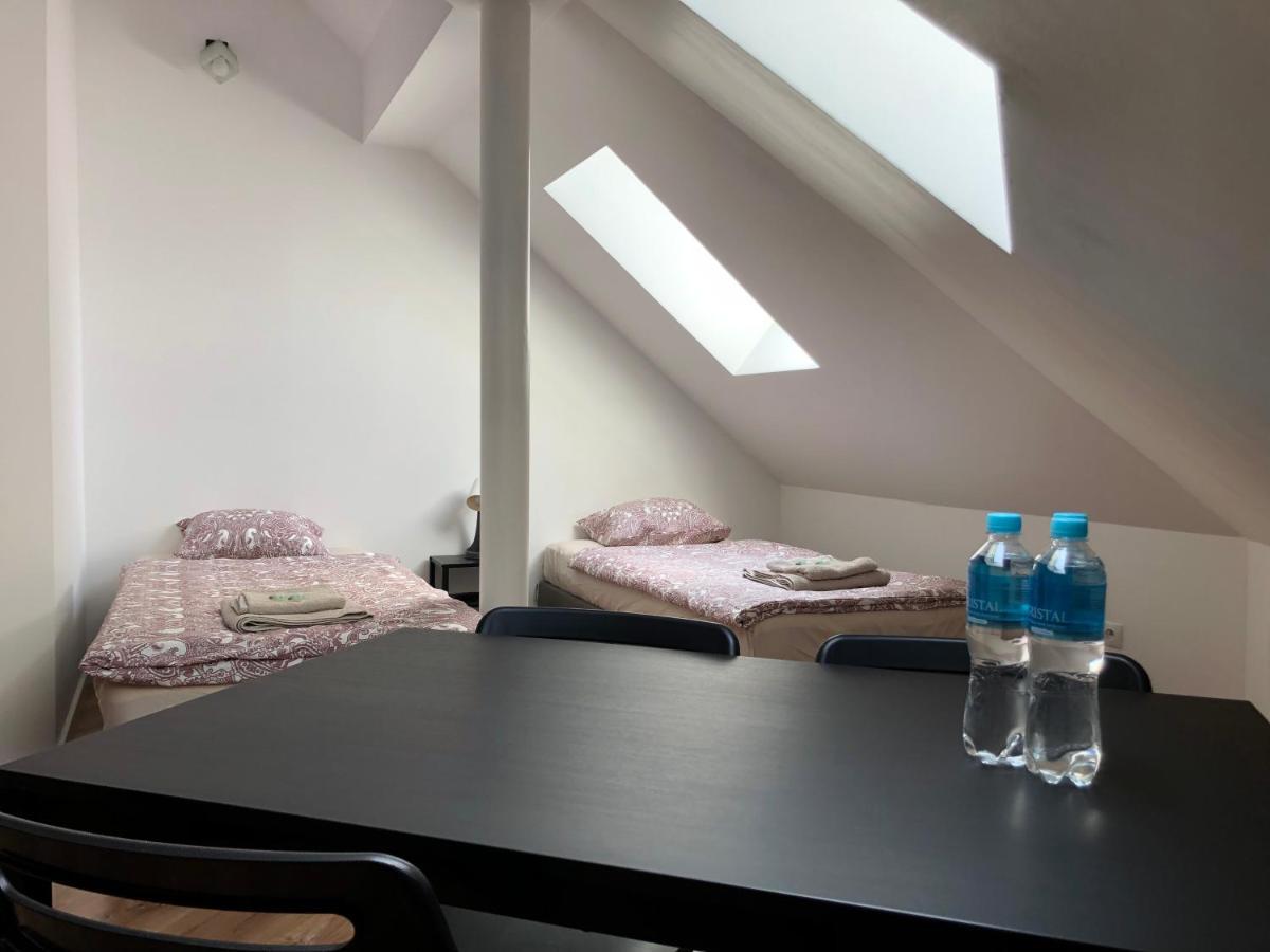 Villa 37B Bed And Breakfast Warschau Buitenkant foto